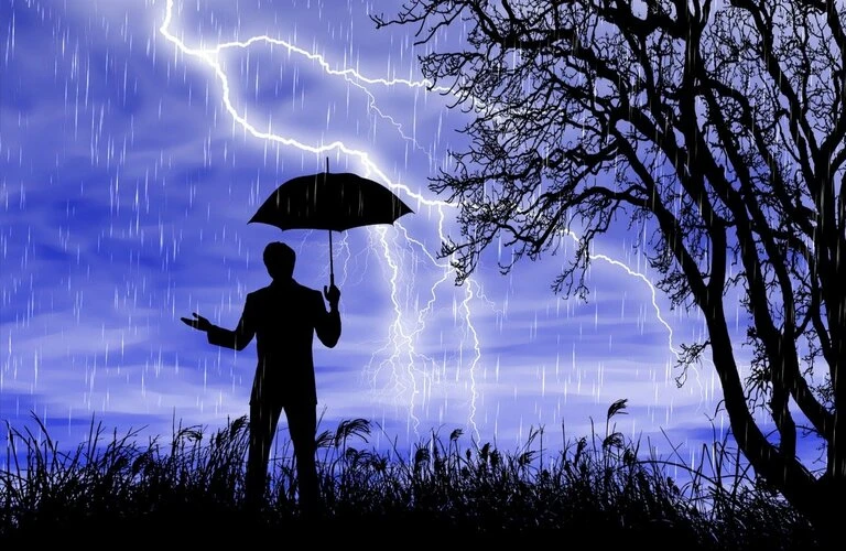 今年の梅雨は長い？梅雨と雨漏りの関係性について